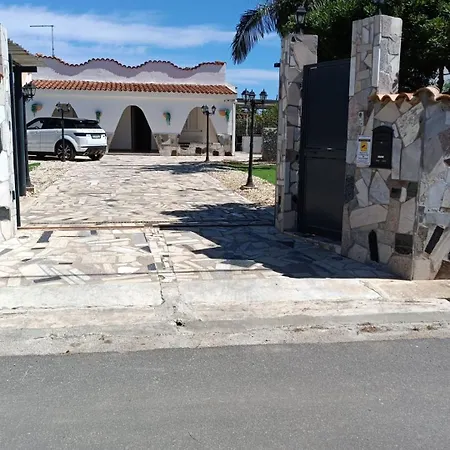 Villamar Villa *
